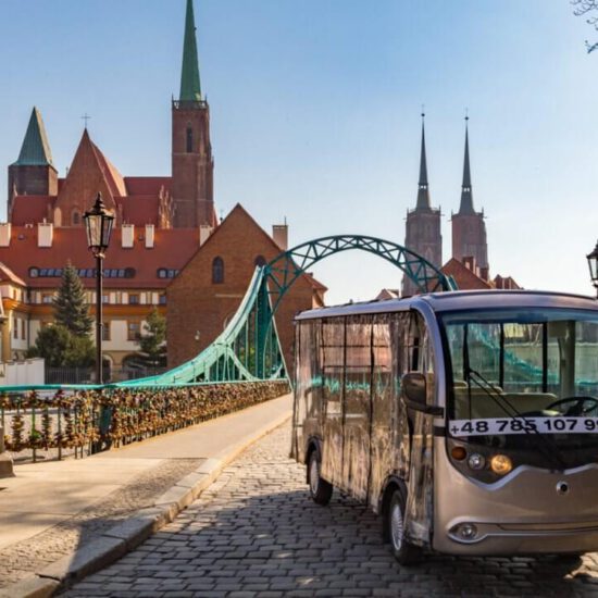 Ostrow Tumski - sightseeing Wroclaw by electric vehicle
